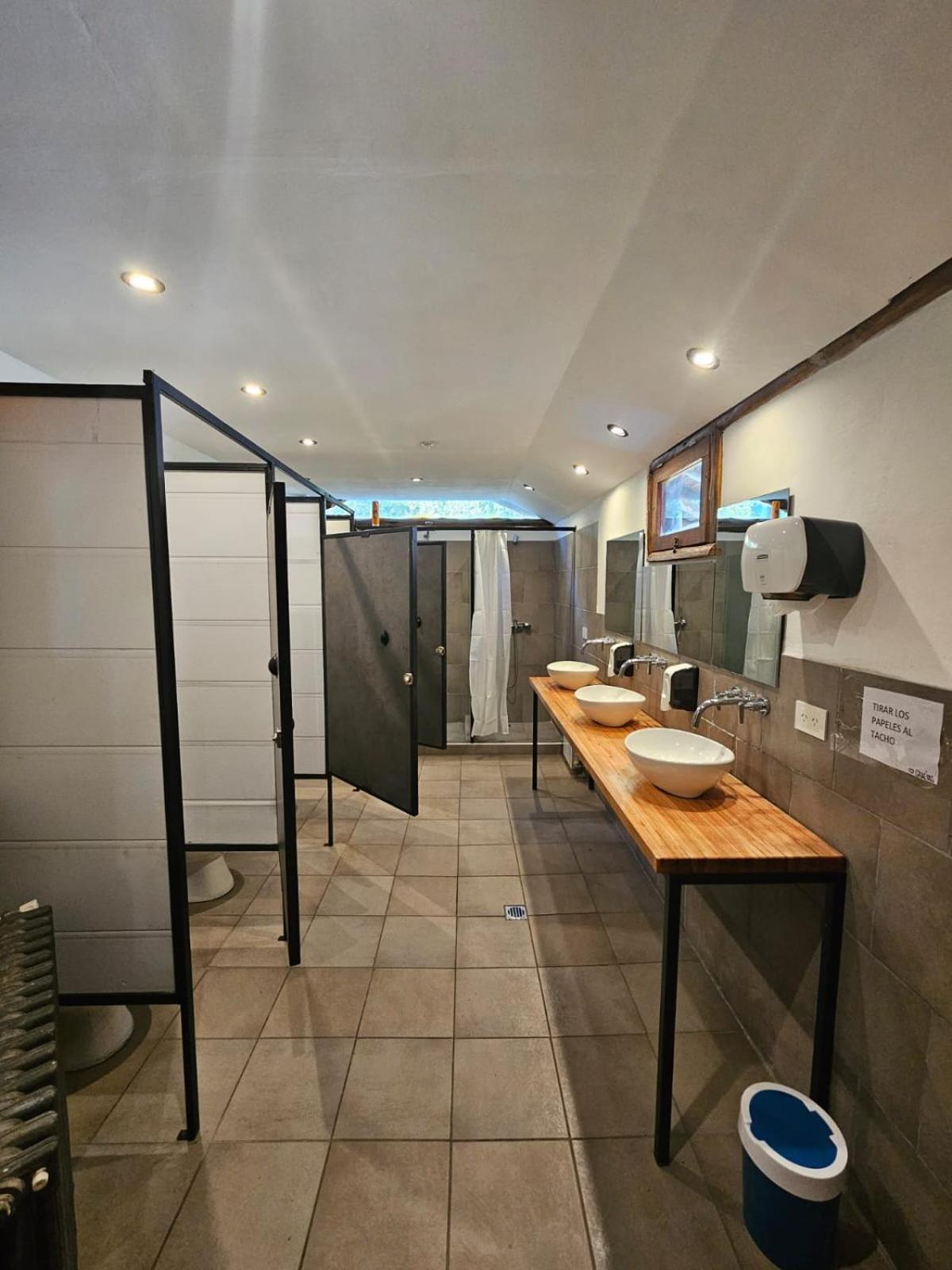 Hostel Capsula Refugio Oeste San Carlos de Bariloche Luaran gambar